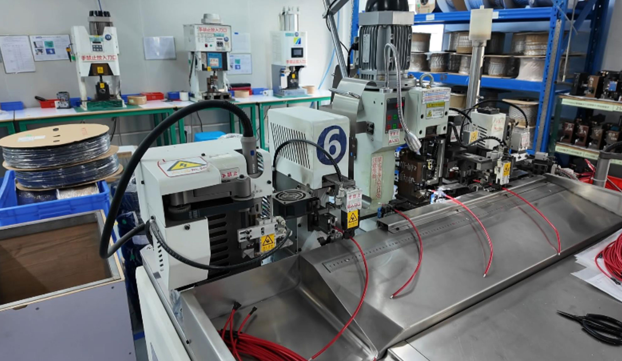 深扬明电子科技：新能源线束定制化趋势的引领者